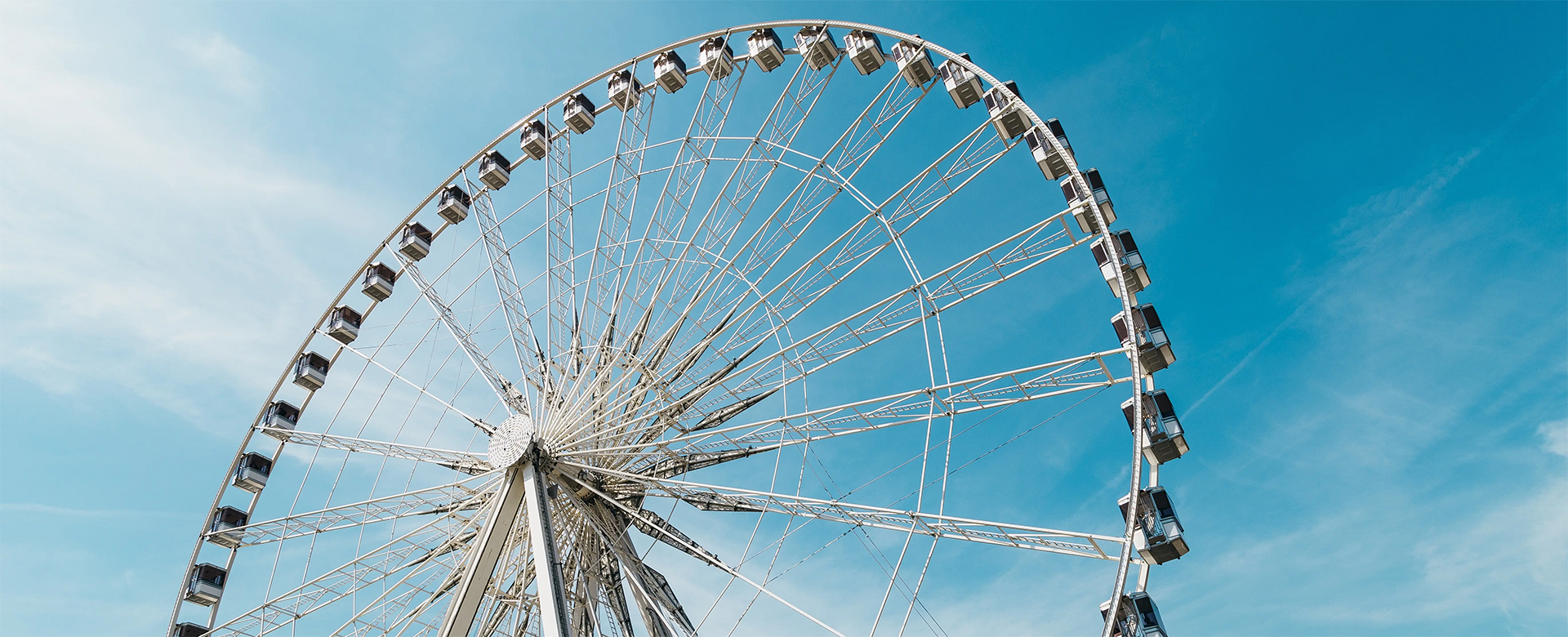 摩天輪-浙江鵬鳴游樂設(shè)備有限公司